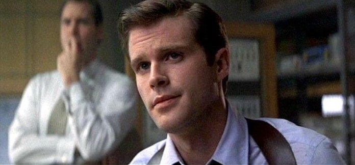 Cary Elwes In 'Kiss the Girls'